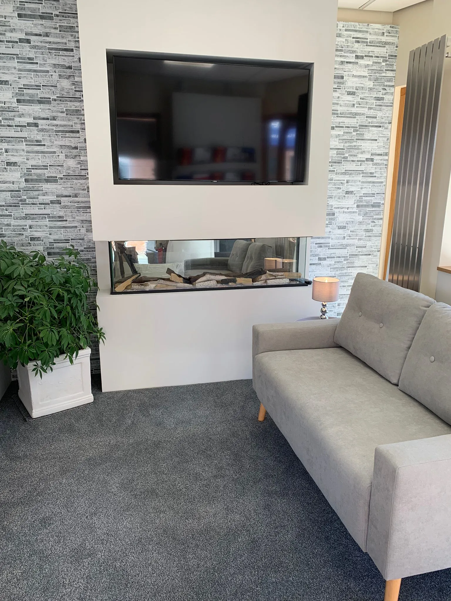 three dimensional fire in living rooms